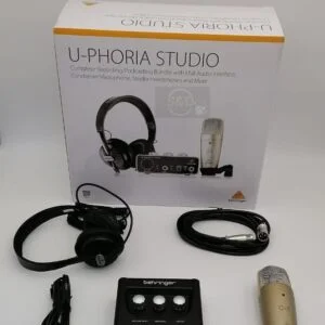 Behringer U-Phoria Studio Recording/Podcasting Bundle