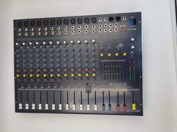 Soundcraft Smx 1200 Professional Audio Plain Mixer 12 Channels