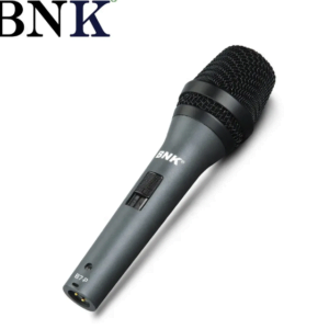 BNK B7P Dynamic Wire Microphone